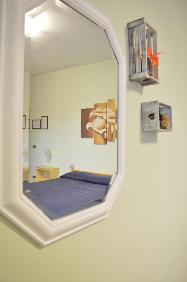 Hotel Il Poggetto Кастелліна-Мариттіма Екстер'єр фото